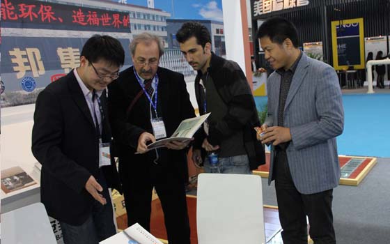 安邦集團參加中國（北京）國際供熱通風空調(diào)、衛(wèi)生潔具及城建設備與技術(shù)展會現(xiàn)場(圖3)